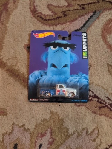 2013 Hot Wheels '52 CHEVY TRUCK White & Blue  POP CULTURE THE MUPPETS RedLine RR