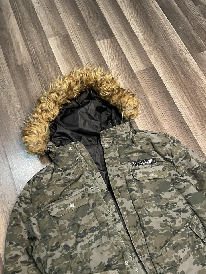 Y2K Ecko Unltd Men Puffer Jacket Hooded Fur Green Camo Full Zip Sz M - Image 2 of 4