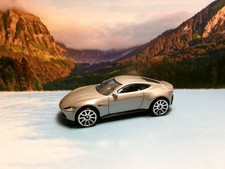 ASTON MARTIN DB10 2016 Hot Wheels Showroom Series Silver