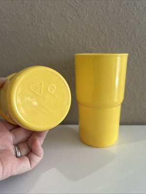 Tupperware Stackable Tumblers 12 oz. Cup Set of 2 Yellow #2412
