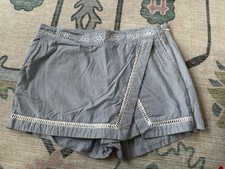 Vineyard Vines, Skort Size 6, Seersucker, Blue And White