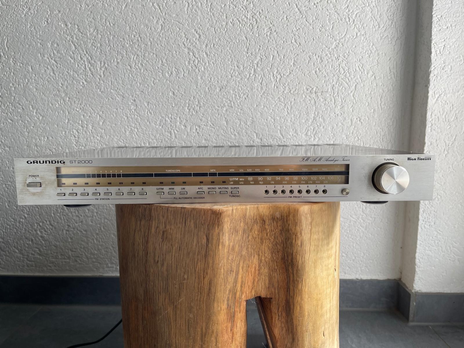 Grundig ST2000 FM/AM Tuner (Ersatzteil/defekt)