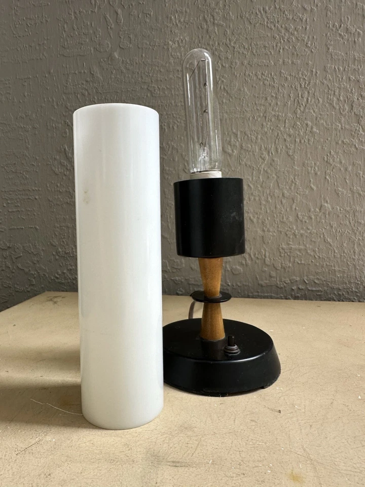 Lightolier vintage? Alemán? Lámpara tocador danesa atómica de teca de vidrio opalino años 50 Foto 4 de 4