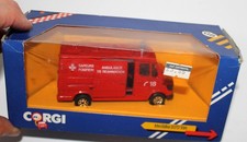 Corgi 576/6 Mercedes 207D Transporter - Sapeurs Pompiers -ambulance Mint Ovp