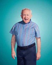 Leslie Jordan 8x10 Glossy Photo