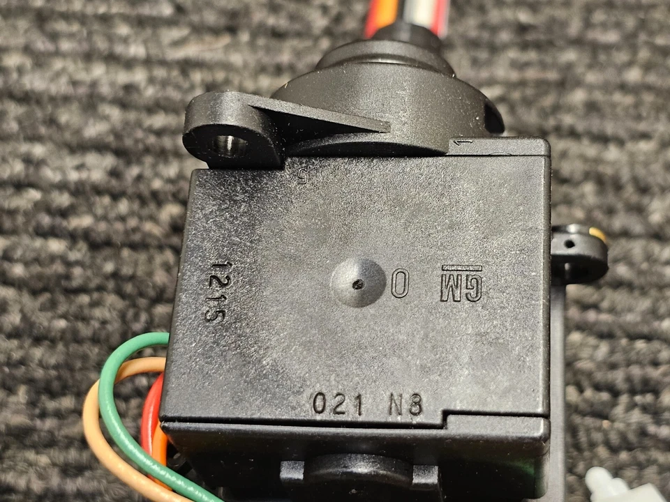 Interruptor de arranque de encendido General Motors 26075995 para Cadillac Escalade 1999-2000 Foto 3 de 4