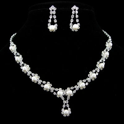Elegant Wedding Queen Princess Pearl Crystal Necklace Earrings Set