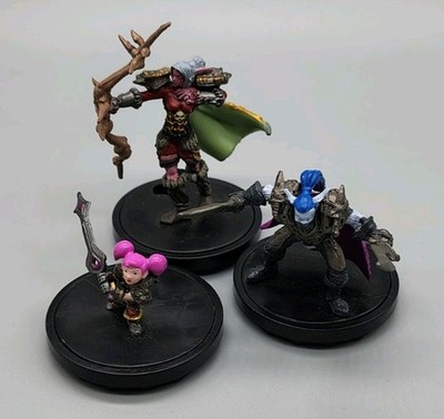 2009 World Of Warcraft Miniatures Elanna Starbreeze Parvink Umbrage Figurine LOT