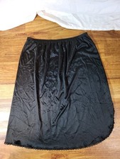 Vanity Fair Nylon Half Slip Black Lace Hem Size L 32  Long Side Slit