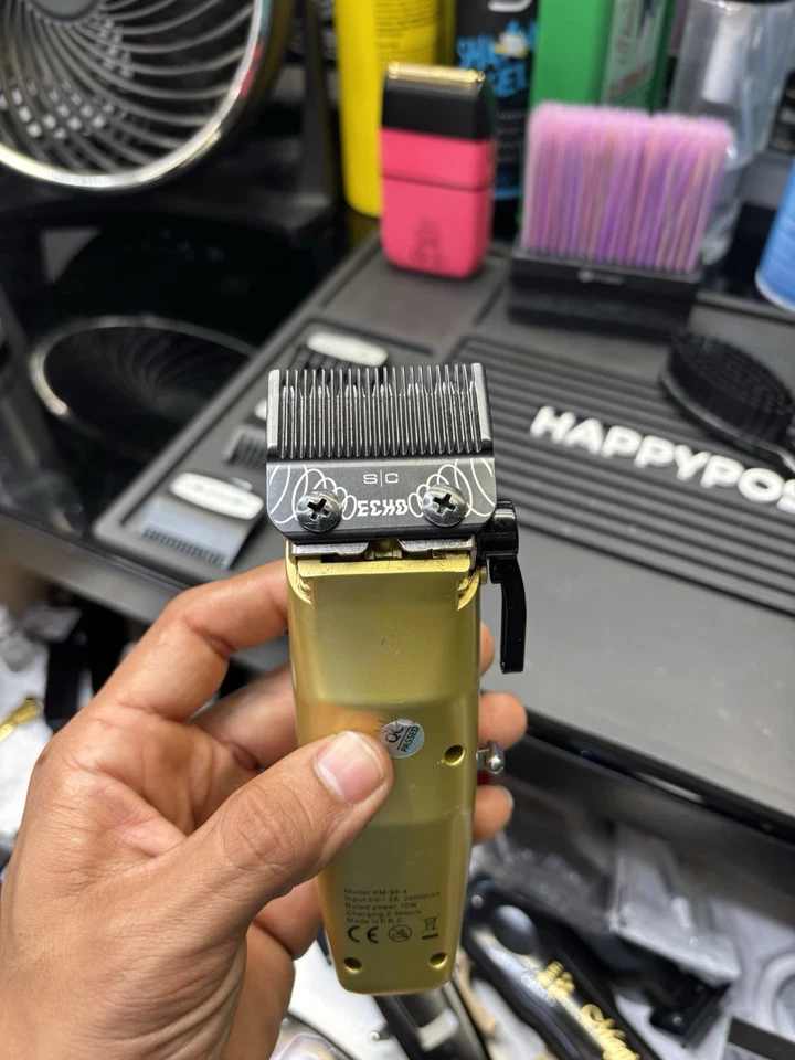 Cortapelos profesionales Kemei KM-90-4 (CUCHILLA CRUJIENTE) Foto 3 de 3