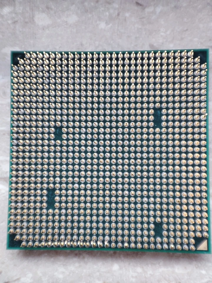 Processore CPU AMD ATHLON II X2 B26 3.2GHZ ADXB260CK23GM - Immagine 2 di 2