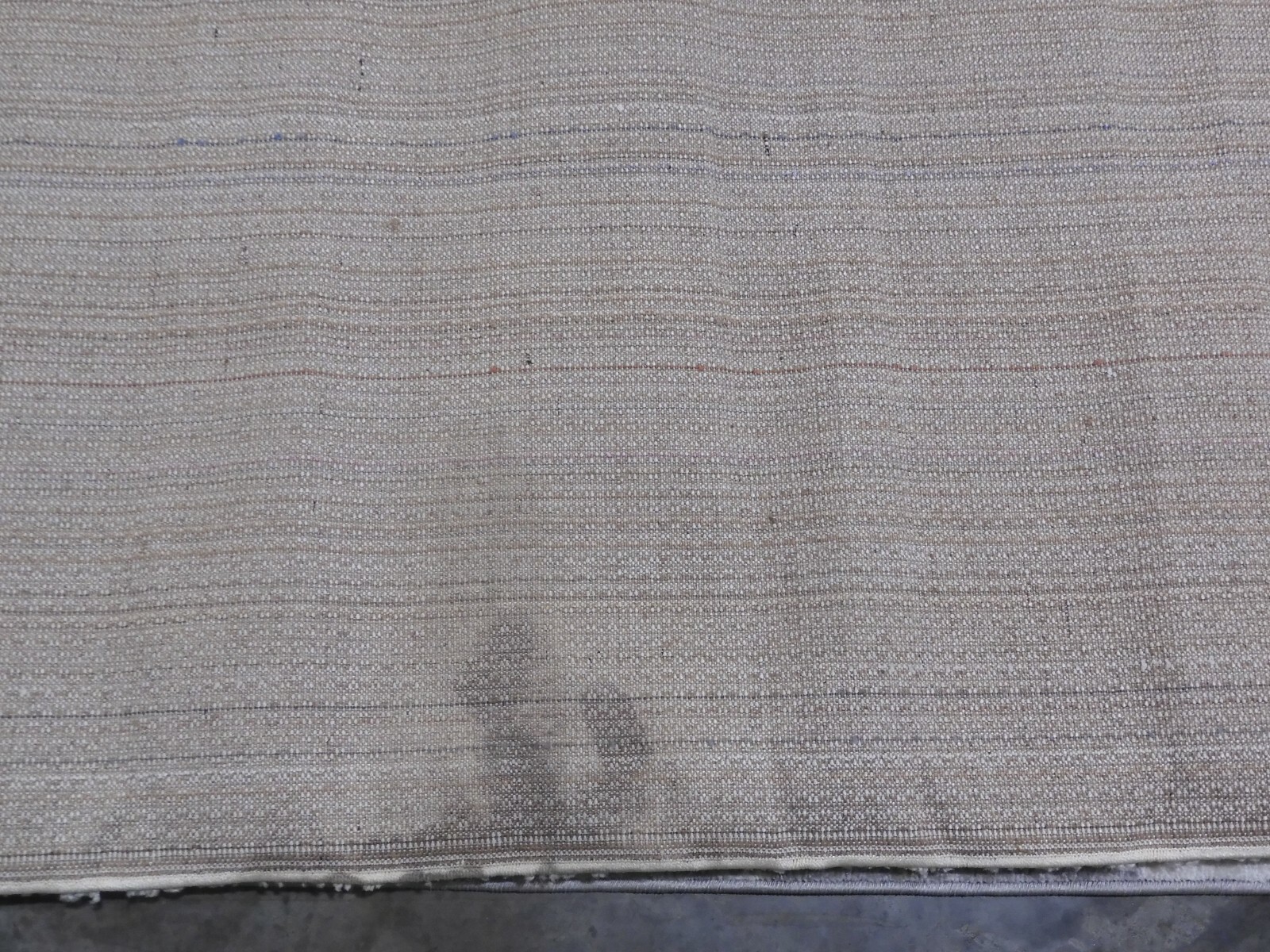 OFF WHITE 10' X 14' Back Stain Rug, Reduced Price 1172618473 SGA119B10