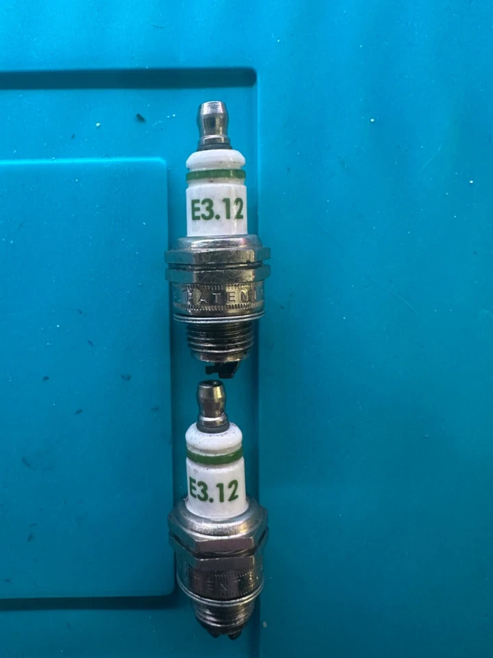 E3.12 Spark Plug - Image 2 of 4