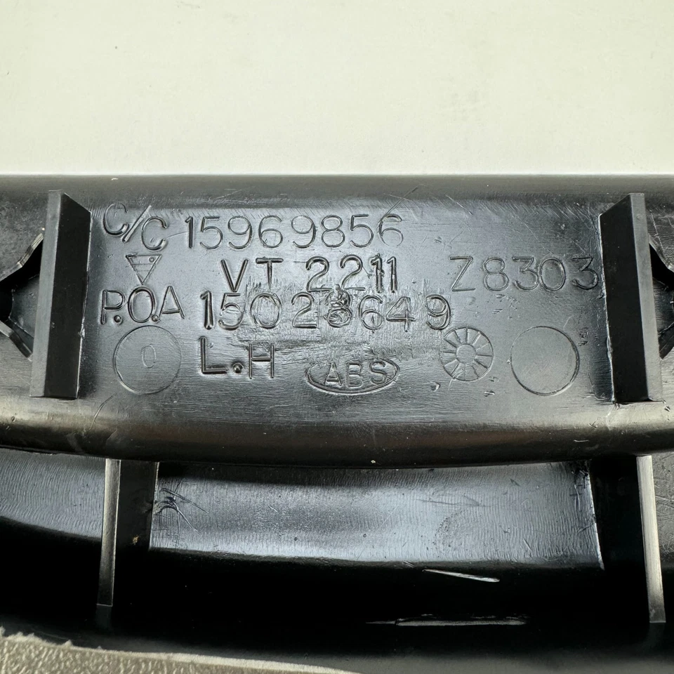 GM OEM Genuine 12376621 Door Handle Arm Rest 1996-2002 Savana Driver Left Gray - Image 4 of 4