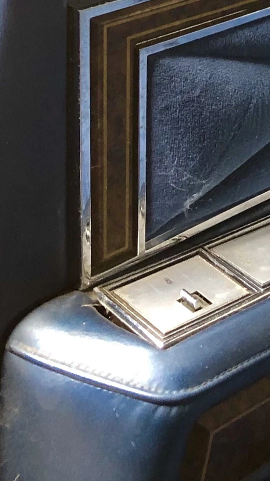 74-79 Lincoln Continental Town Coupe OEM painel de porta Quater interior RR direita - Imagem 4 de 4