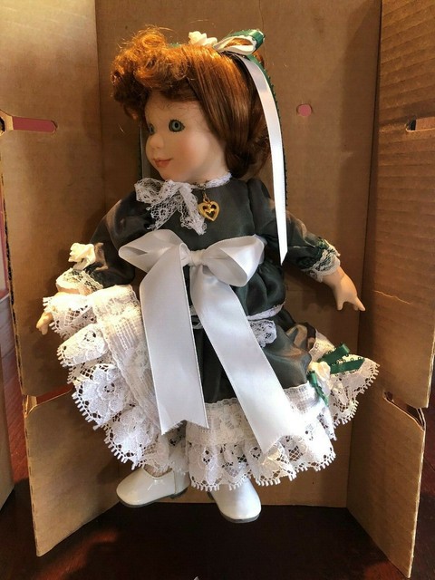 holly's collectibles porcelain dolls