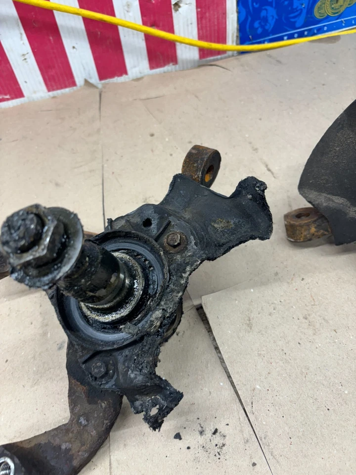 1979 80 81 82 83 84 85 86 FORD MUSTANG CAPRI FRONT DISC BRAKE SPINDLES SPINDLE S - Image 3 of 4