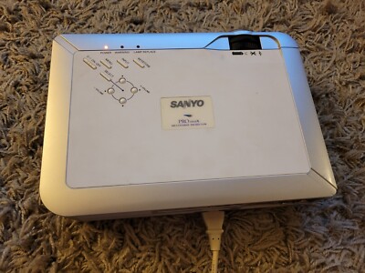 Sanyo PLC-XU73 Pro xtraX Multiverse Projector 