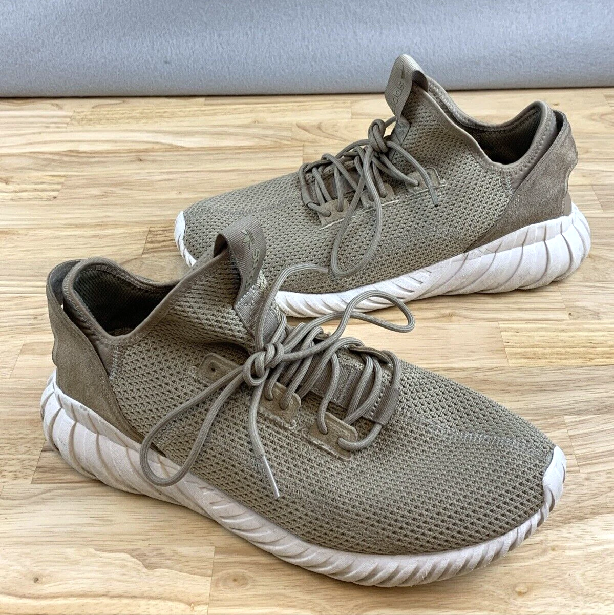 adidas gazelle silver green womens Adidas TUBULAR DOOM SOCK PRIMEKNIT