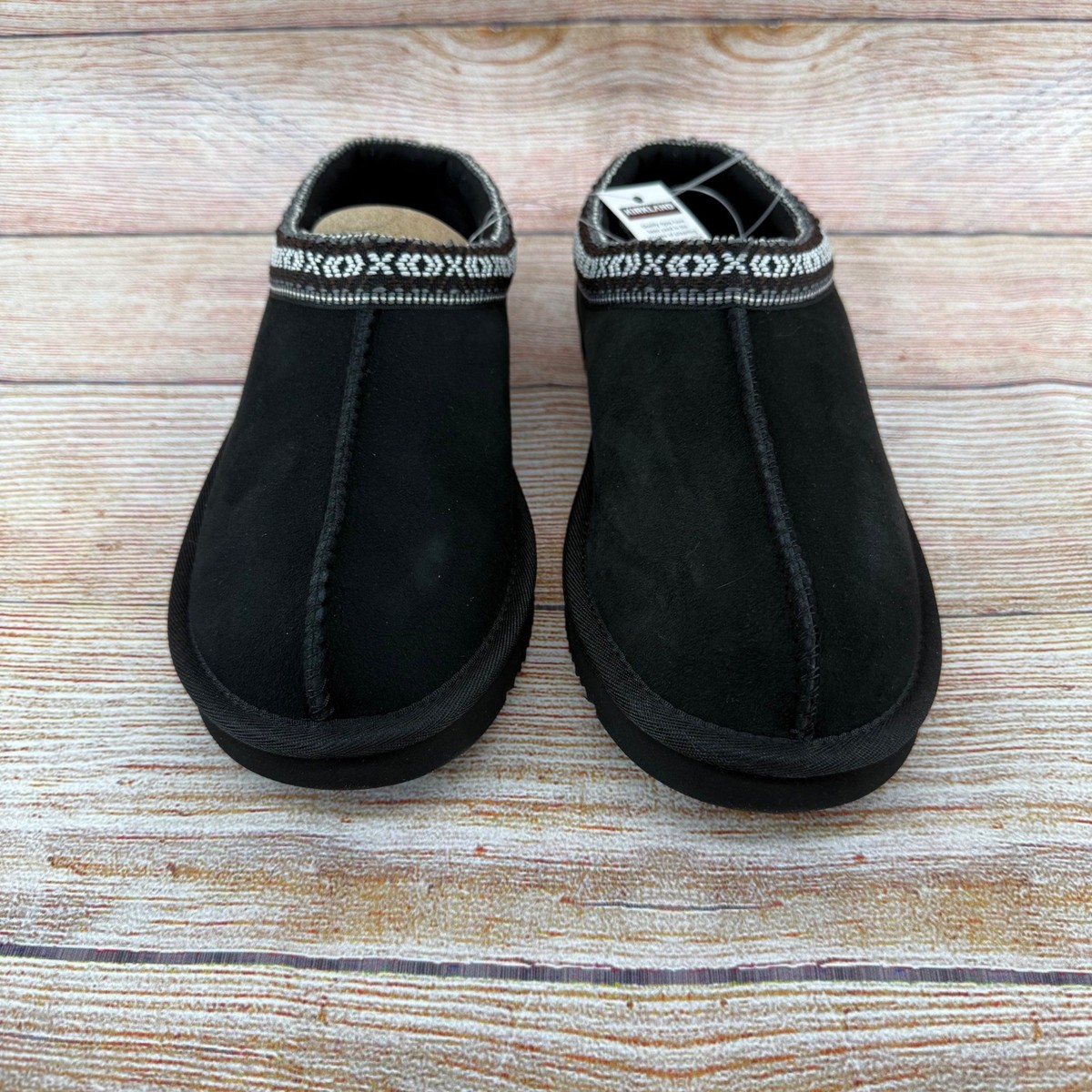 Kirkland Signature Unisex Shearling Slippers Black Suede  display picture 3