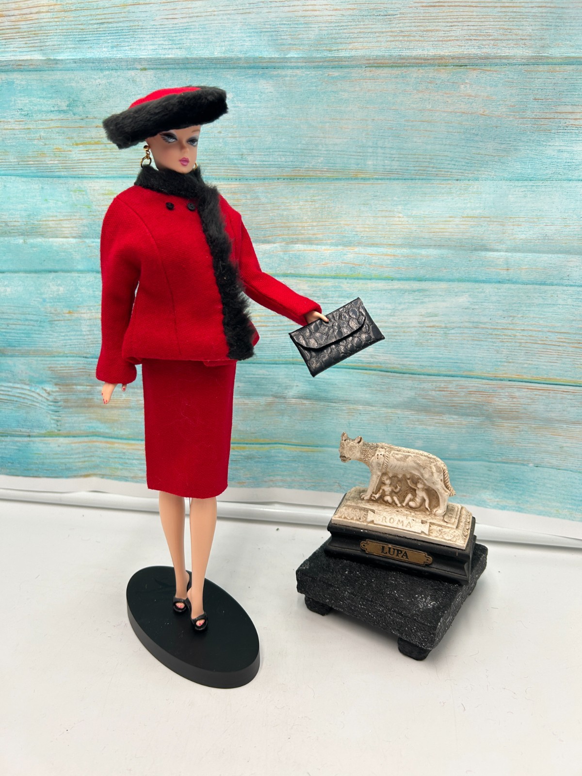 Barbie Silkstone Spa Getaway vêtue d'un tailleur d'exception Création Couture