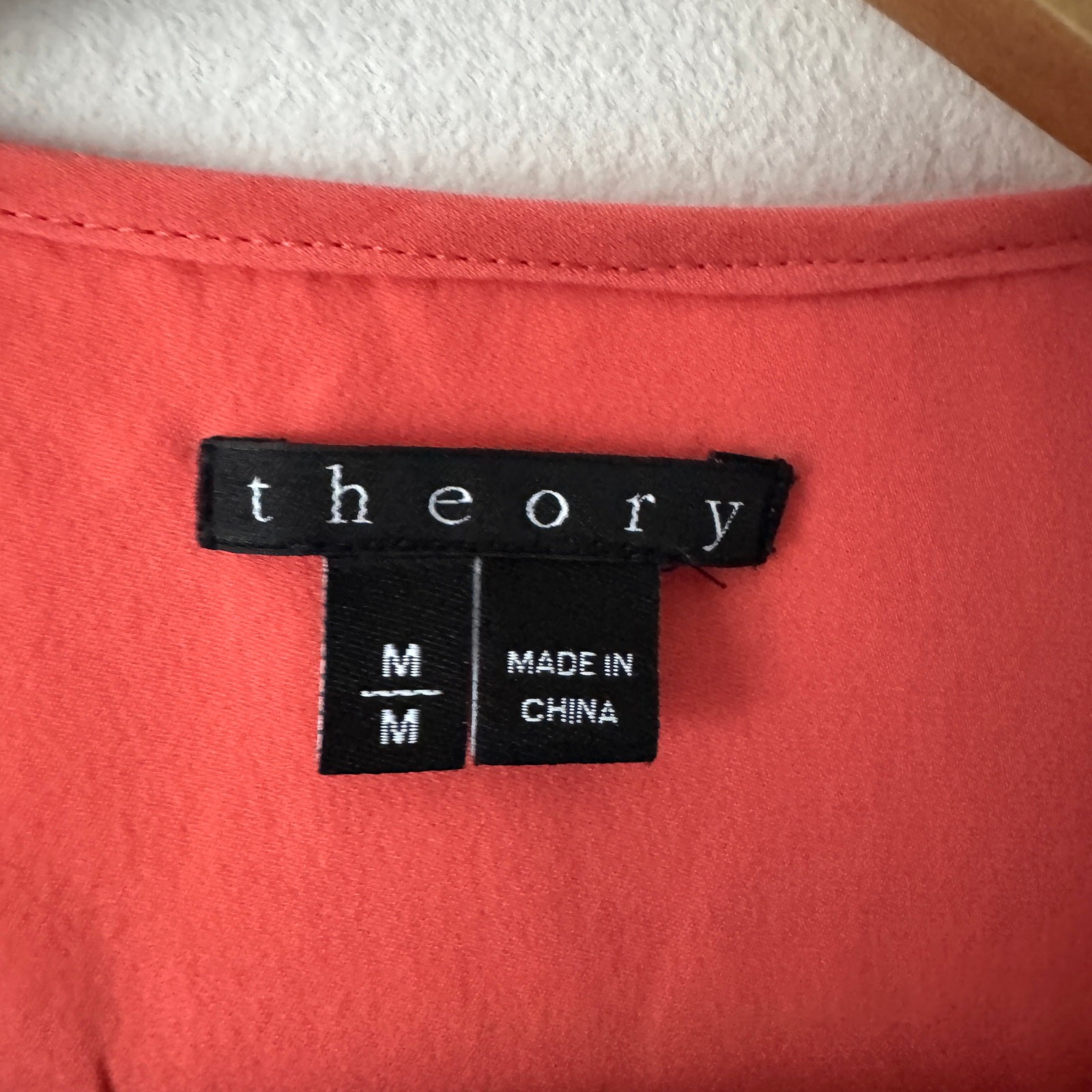 Theory Shirt Womens Medium Peach 100% Silk Henley Button Career Business Work