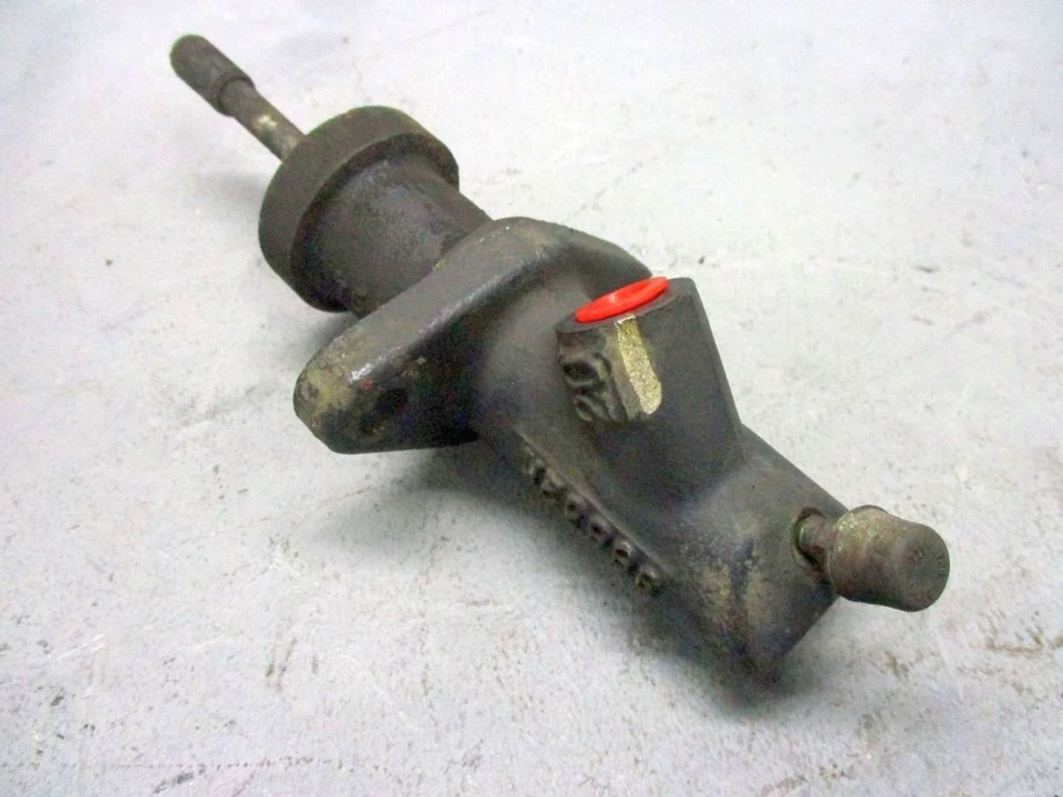 Cilindro transmisor embrague BMW Z3 (E36) 1,9 Foto 3 de 4