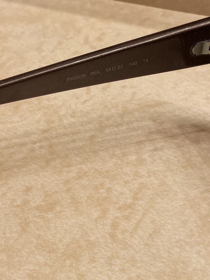 Victoria’s Secret Grey Cat Eye Sunglasses Black Lens PK0036 05A - Image 3 of 4