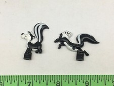 Lionel part  Pepe Le Pew  Penelope Figure Chasing Gondola