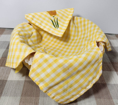 VTG Handmade Hot Roll Bread 9 in. Basket with Handstitched & Painted Liner