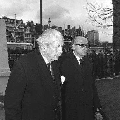 British Conservative party politician Harold Macmillan former Prim- Old Photo 1