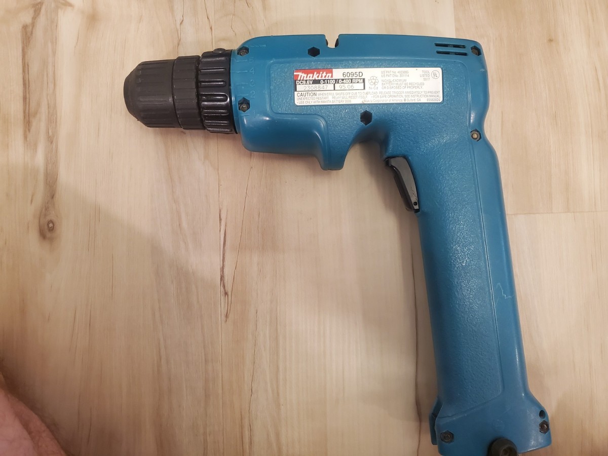 Vintage Makita Model 6095D Cordless Volt Drill Driver and Case NO  BATTERY