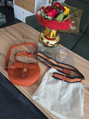 COCCINELLE Tasche  Leder.. 2 Verschiedene Tragegurte.. Wie Neu Braun