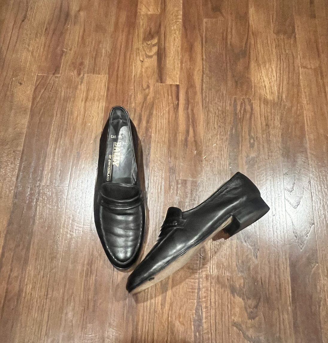 Bally Leather Round Toe Slip On Black Casino Men Loafers  display picture 3