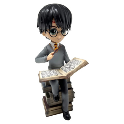 Harry Potter Plastoy Chibi Collectible Figure (Stack of Grimoires)