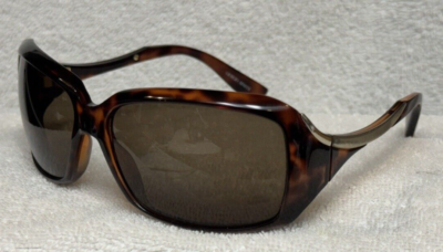 Giorgio Armani Brown Square Women’s Sunglasses New Giorgio Armani Brown Gradient Women Sunglasses AR8022H  main image 2