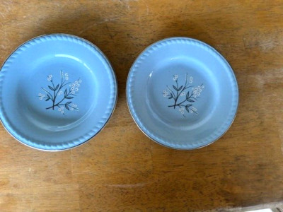 Two (2) Vintage Homer Laughlin KRAFT BLUE Floral Bread Dessert Plates 6-3/8'' GUC