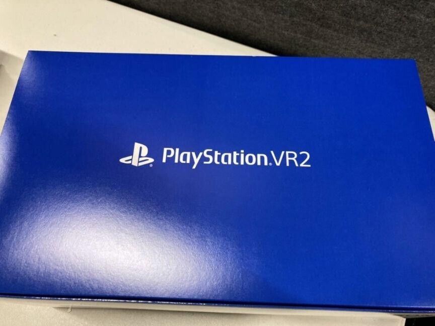 NEW UNOPENED Sony PSVR2 for PS5 CFIJ-17000 Playstation VR2 JAPAN