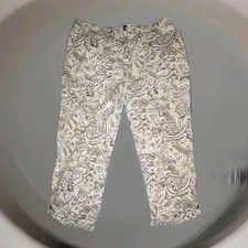 Chicos Capri Pants Camouflage Print Elastic Waist Roll Tab Women's Size 1