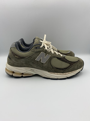 New Balance 2002R 