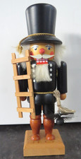 26757/ Christian Ulbricht Erzgebirge Nussknacker  Schornsteinfeger  Höhe 25 cm