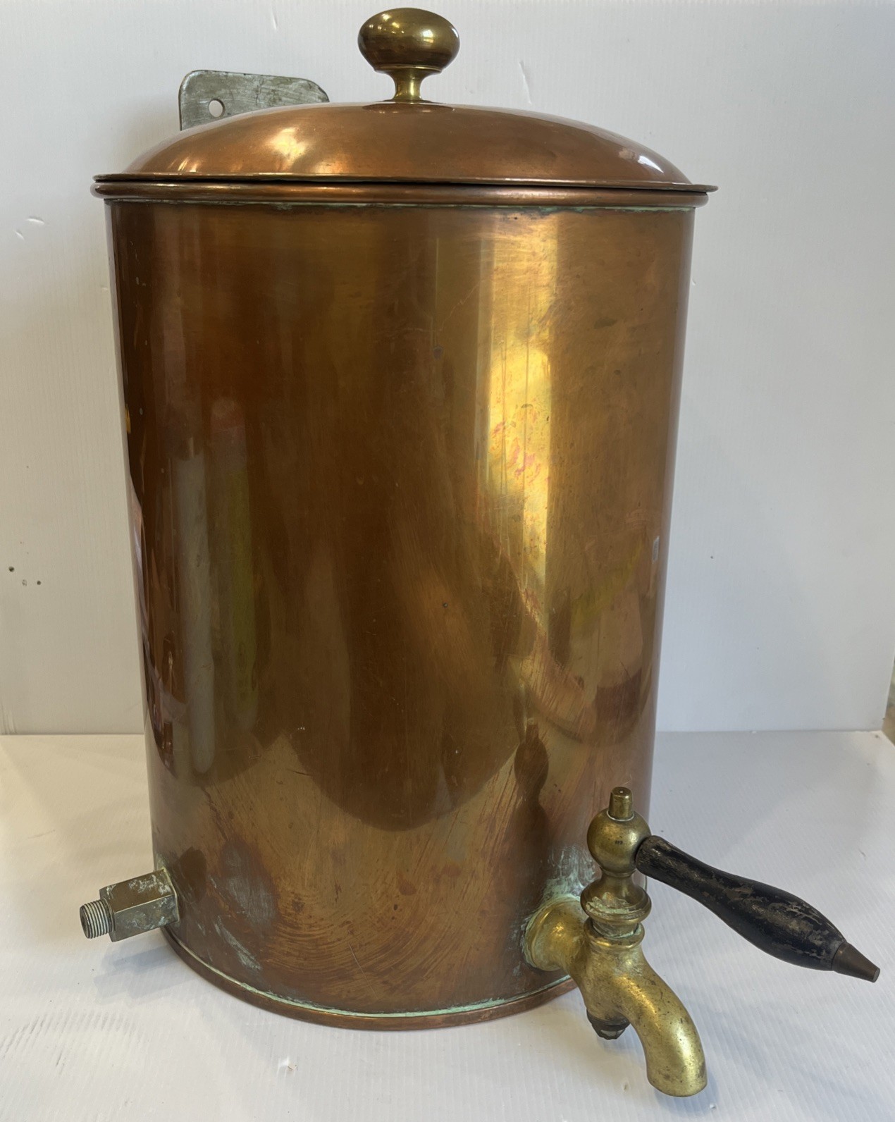 Vintage Copper Moonshine Whiskey Still With Lid /Wooden Handle - Approx 5 Gallon