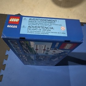 LEGO CITY: Grand Prix Truck (60025) Racing Octan New Rare Sealed Retired