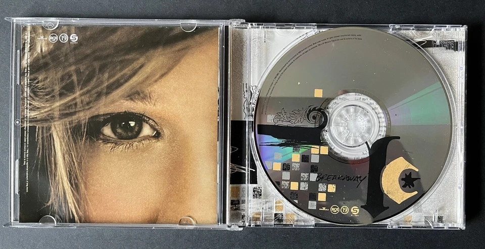 Kelly Clarkson - Breakaway - CD (Second Studio Album) - image 2 of 3