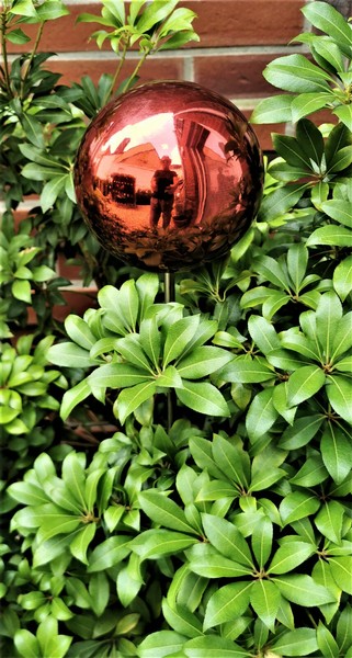 Rosenkugel 15 Cm Edelstahl Rot Poliert Mit Stab 80 Cm Gartenstecker Beetstecker-image