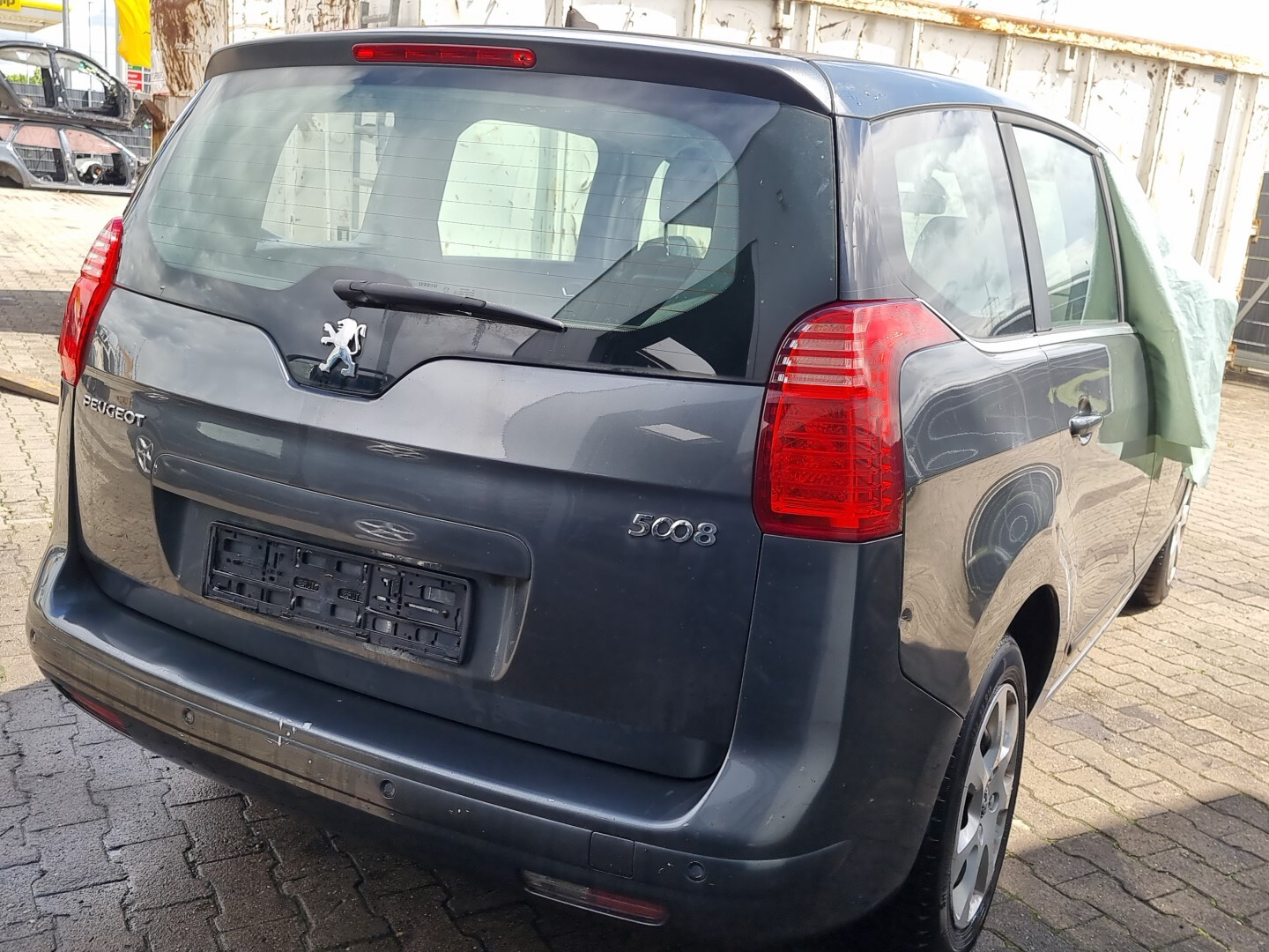 Abdeckung Verkleidung Rückleuchte hinten rechts 9672645677 Peugeot 5008 I  Bj.13