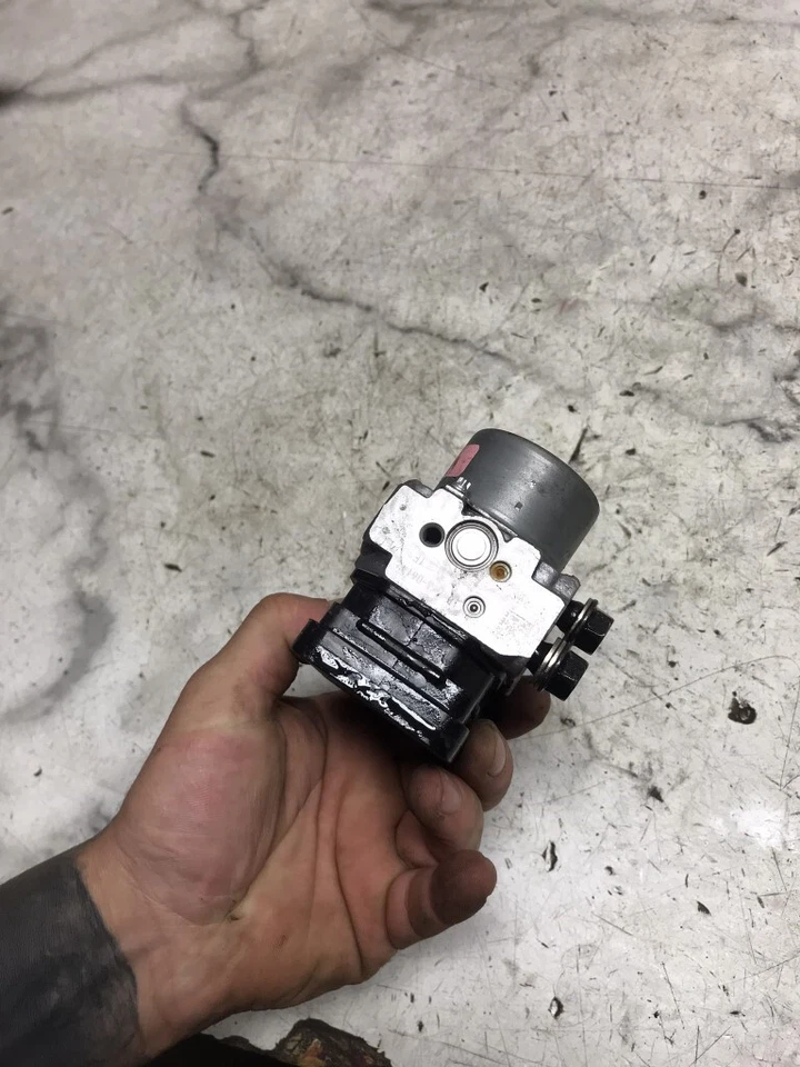 Módulo bomba freno antibloqueo 21 Honda CB500 CB 500 X ABS  Foto 4 de 4