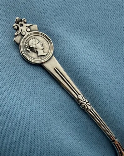 Gorham Sterling Medallion Master Butter Knife 7 1/2 Inches 43,4 Gr