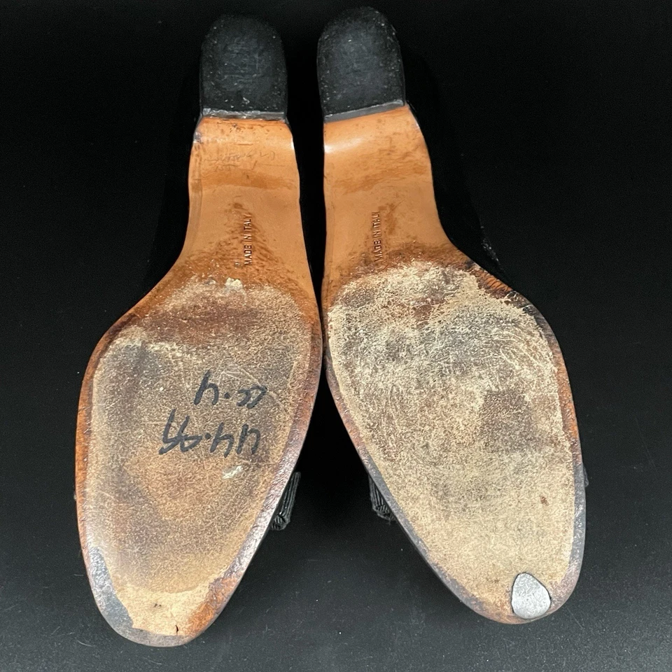 Zapatos de salón Salvatore Ferragamo para mujer 8,5 de cuero negro sin cordones de tacón bajo con moño usados en excelente estado Foto 4 de 4