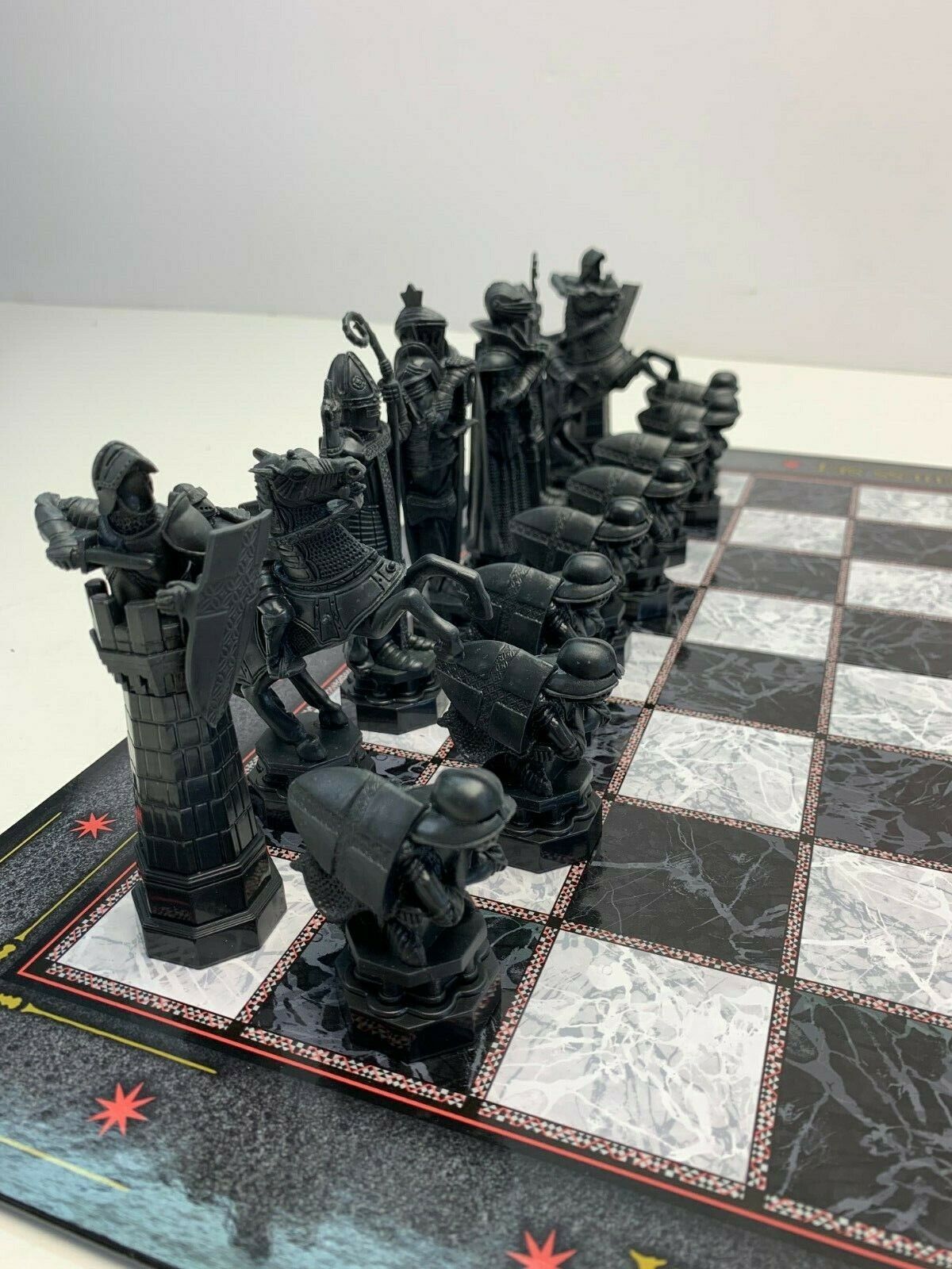 Xadrez Harry Potter Wizard Chess Set The Noble Collection - Jogo de Dominó,  Dama e Xadrez - Magazine Luiza